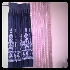 Ladies plus size versatile dress.